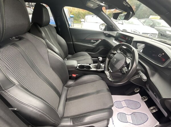 Used Peugeot 2008 2021 for sale - 76234360: Photo 12