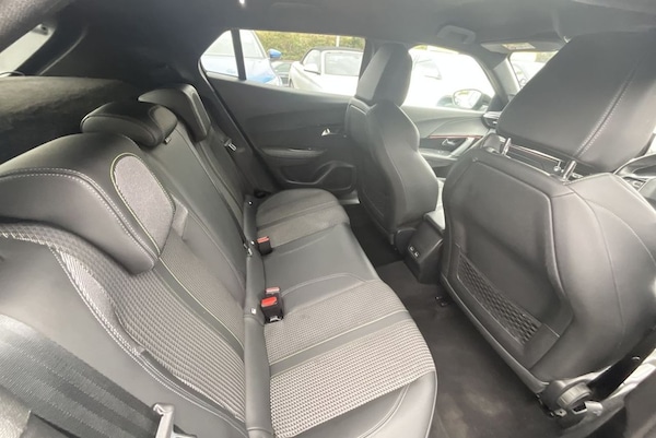 Used Peugeot 2008 2021 for sale - 76234360: Photo 13