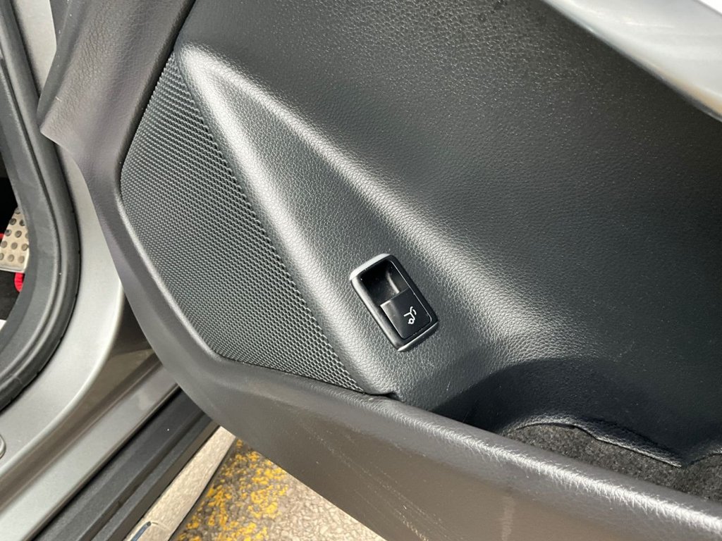 Used Mercedes-Benz GLA 2020 for sale - 76234299: Photo 21