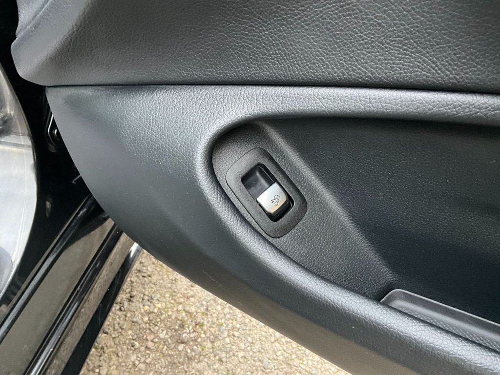 Used Mercedes-Benz C Class 2019 for sale - 77153230: Photo 18