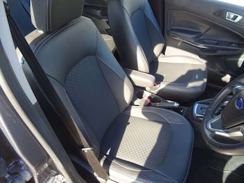 Used Ford Ecosport 2016 for sale - 76234333: Photo 4