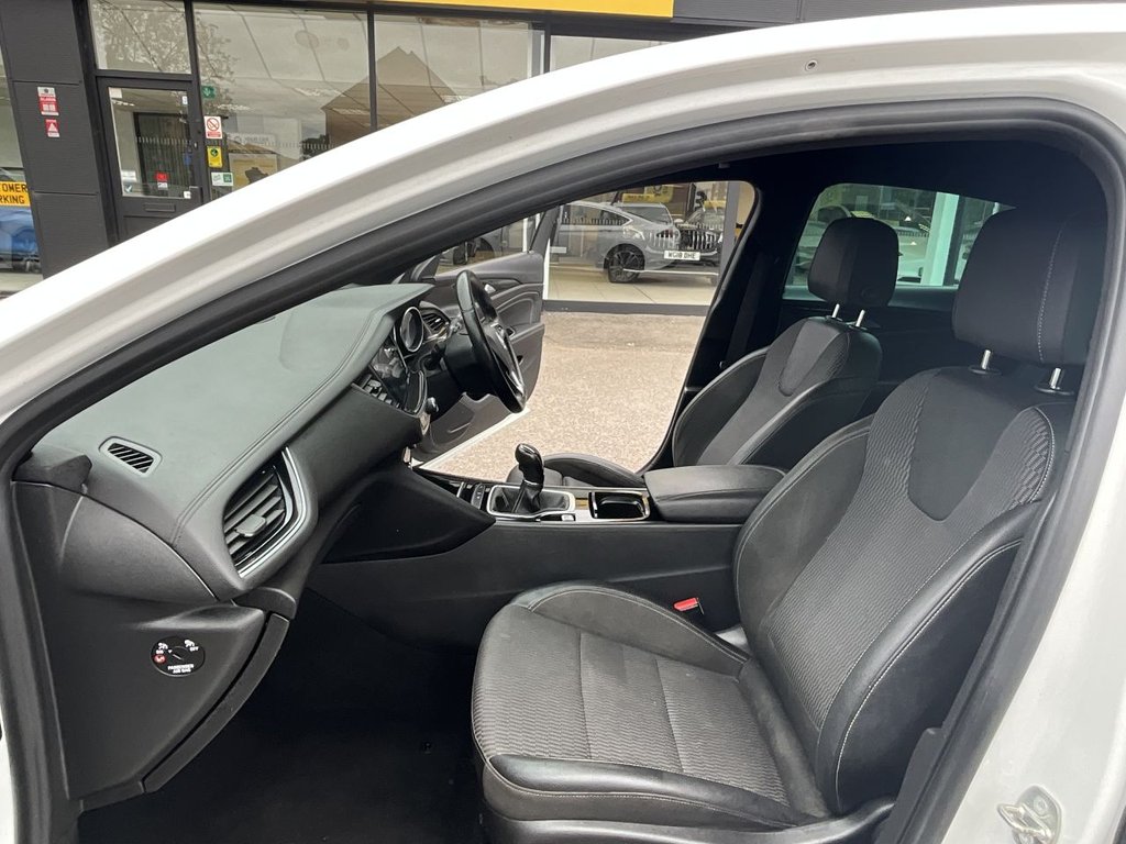 Used Vauxhall Insignia 2018 for sale - 76356404: Photo 14