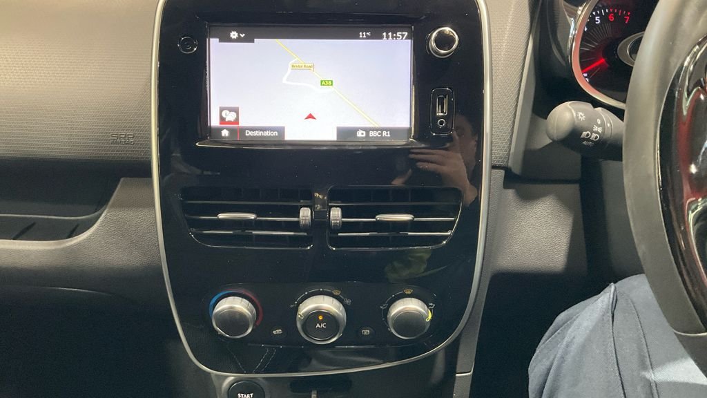 Used Renault Clio 2016 for sale - 77798180: Photo 17