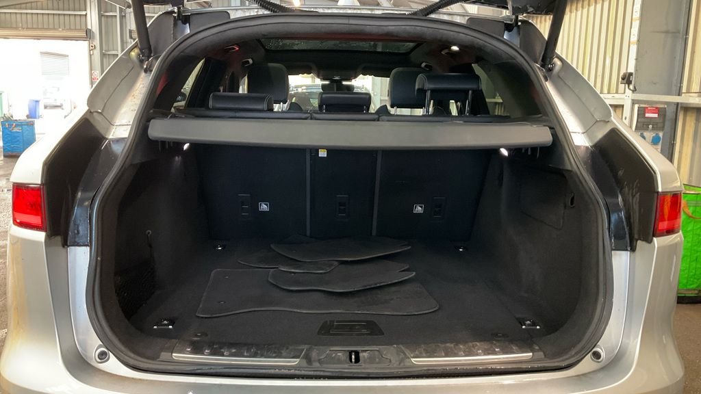 Used Jaguar F-Pace 2019 for sale - 77302198: Photo 19