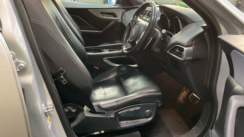 Used Jaguar F-Pace 2019 for sale - 77302198: Photo 21