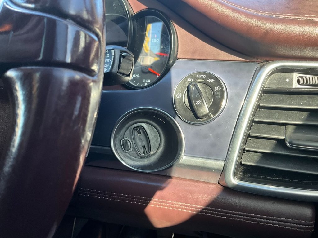 Used Porsche Panamera 2013 for sale - 76591142: Photo 22