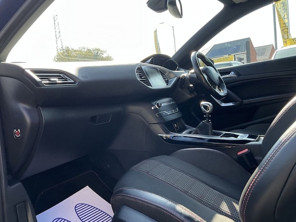 Used Peugeot 308 2016 for sale - 76234452: Photo 12