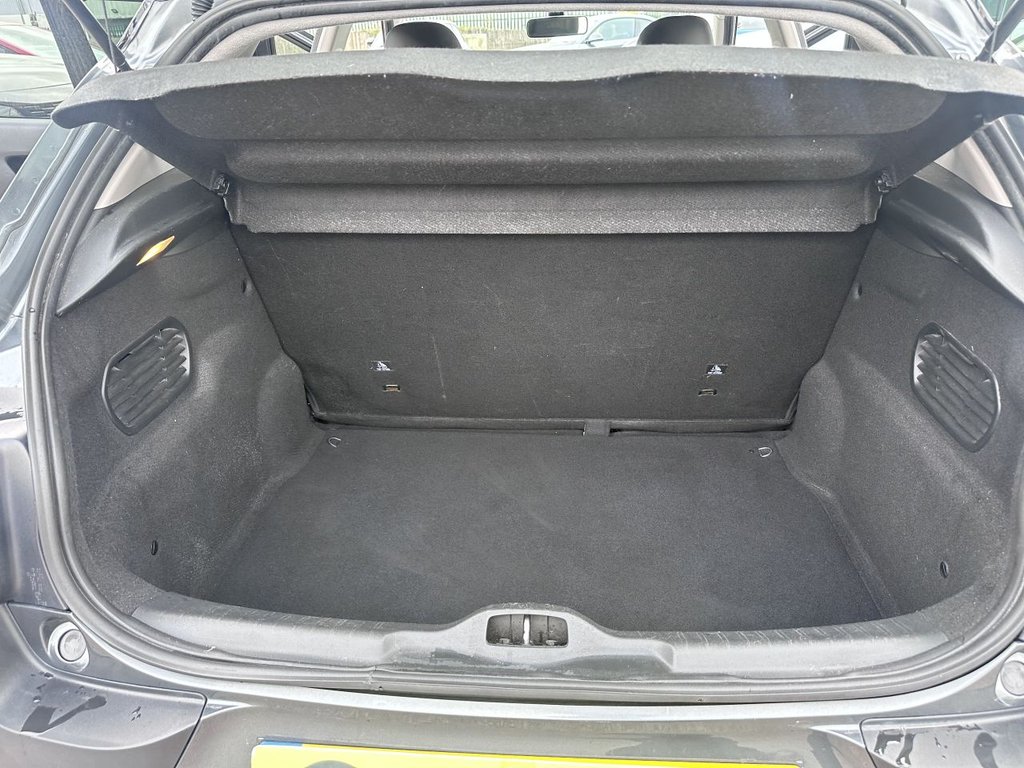 Used Citroen C4 Cactus 2016 for sale - 76234302: Photo 18