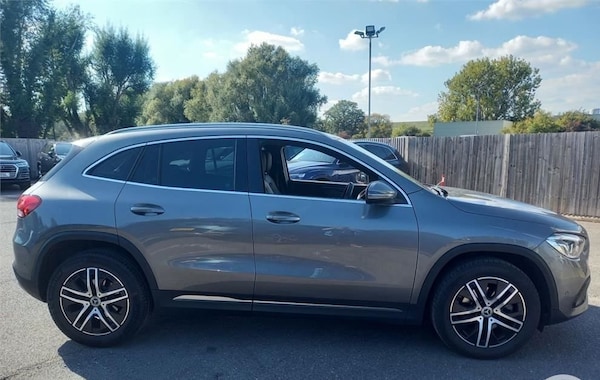 Used Mercedes-Benz GLA 2020 for sale - 76234388: Photo 2