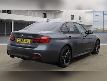 Used BMW 3 Series 2018 for sale - 77302749: Photo