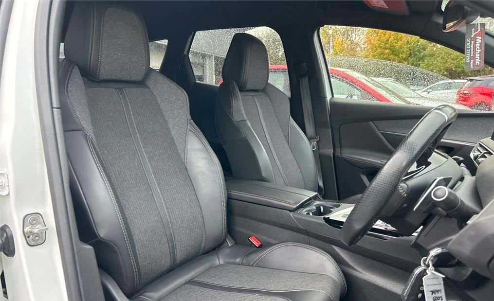 Used Peugeot 3008 2018 for sale - 76395638: Photo 5