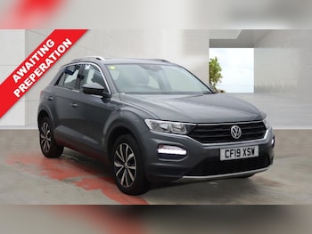 Used Volkswagen T-Roc 2019 for sale - 78331152: Photo