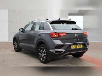 Used Volkswagen T-Roc 2019 for sale - 78331152: Photo