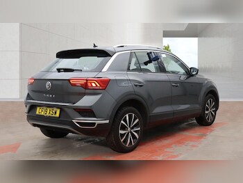 Used Volkswagen T-Roc 2019 for sale - 78331152: Photo