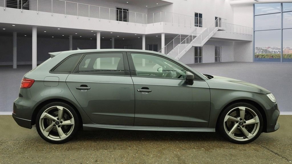 Used Audi A3 2018 for sale - 77153885: Photo 5