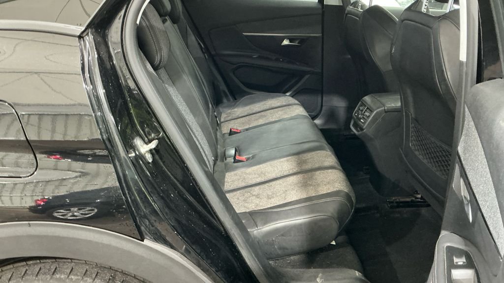Used Peugeot 3008 2018 for sale - 77891047: Photo 14