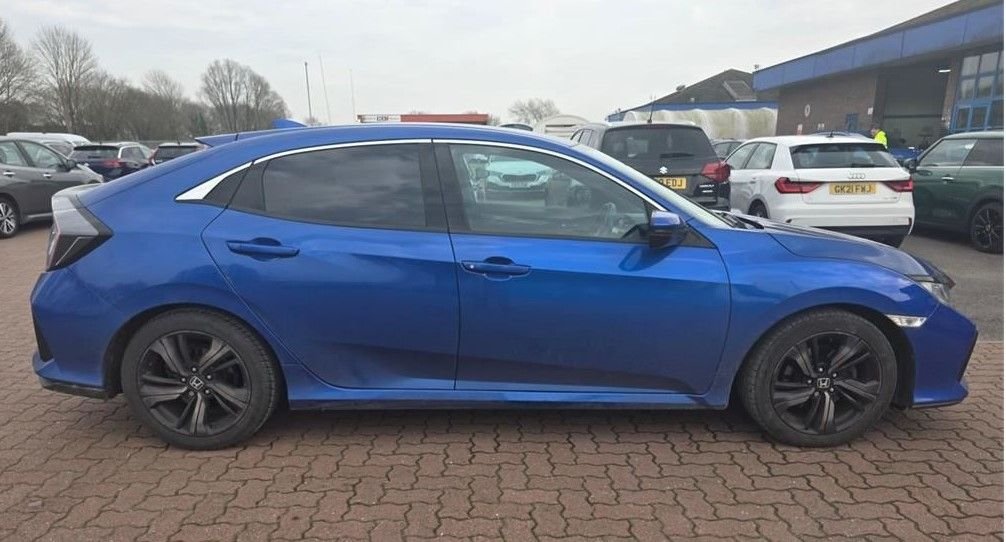 Used Honda Civic 2019 for sale - 77798205: Photo 4