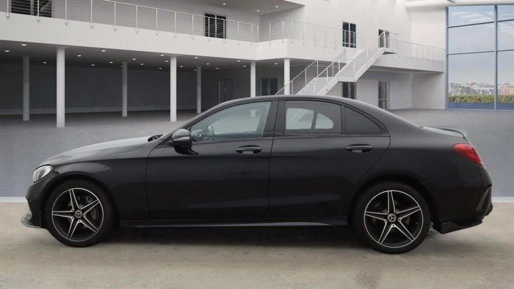 Used Mercedes-Benz C Class 2018 for sale - 77302475: Photo 12