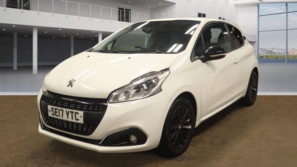Used Peugeot 208 2017 for sale - 76703743: Photo 2