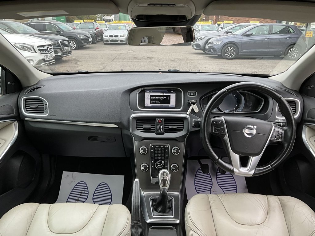 Used Volvo V40 2013 for sale - 76654904: Photo 11