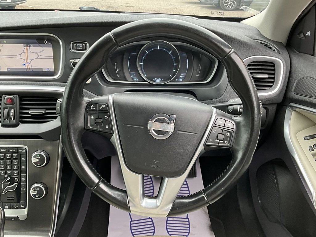 Used Volvo V40 2013 for sale - 76654904: Photo 12