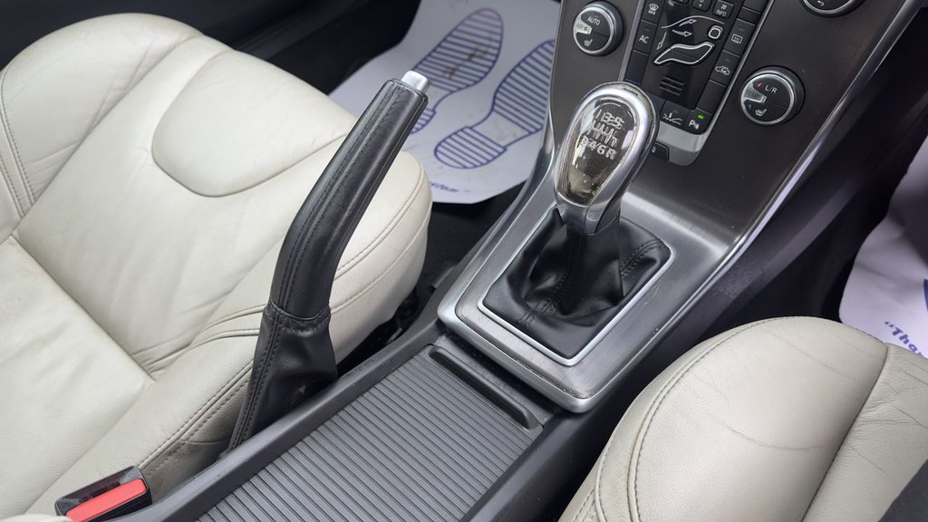 Used Volvo V40 2013 for sale - 76654904: Photo 25