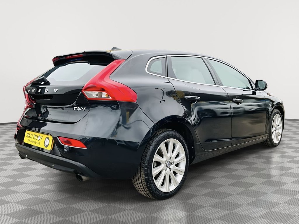 Used Volvo V40 2013 for sale - 76654904: Photo 9