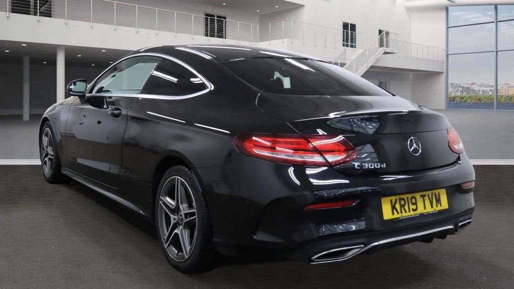 Used Mercedes-Benz C Class 2019 for sale - 77009626: Photo 3