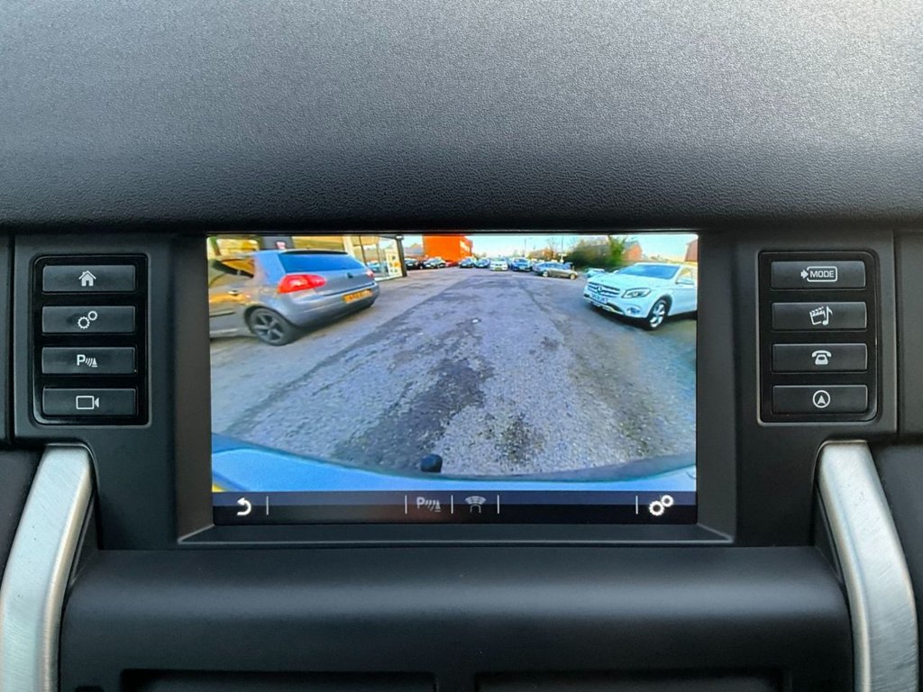 Used Land Rover Discovery Sport 2018 for sale - 77990534: Photo 28