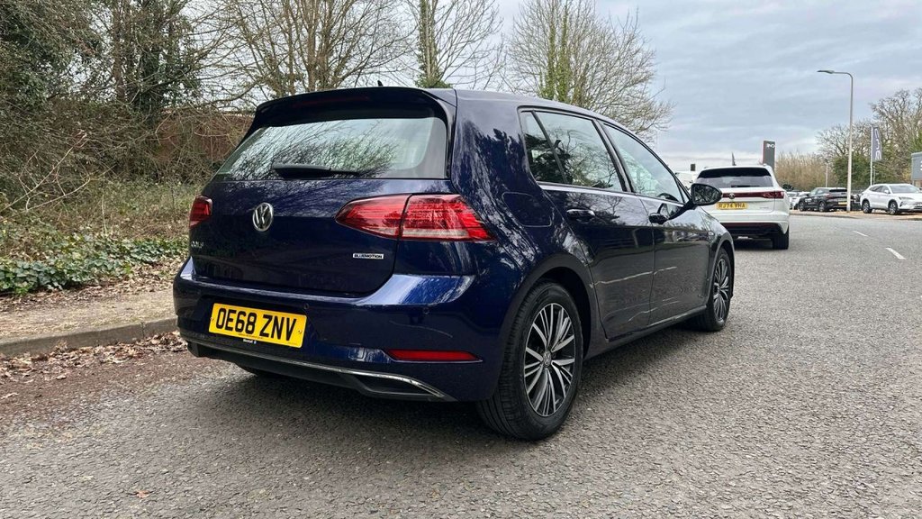 Used Volkswagen Golf 2019 for sale - 77798181: Photo 4