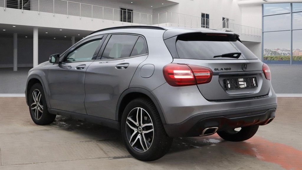 Used Mercedes-Benz GLA 2019 for sale - 77302465: Photo 3