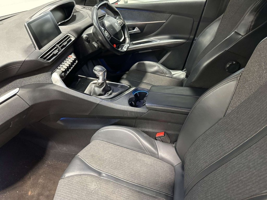 Used Peugeot 3008 2018 for sale - 77498946: Photo 5