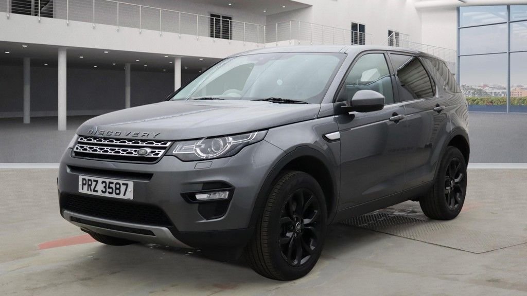 Used Land Rover Discovery Sport 2018 for sale - 77463598: Photo 2