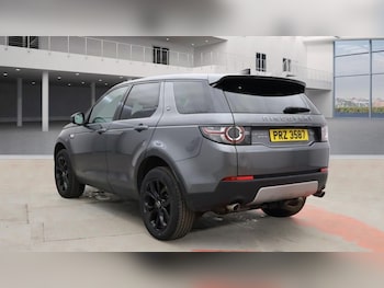 Used Land Rover Discovery Sport 2018 for sale - 77463598: Photo