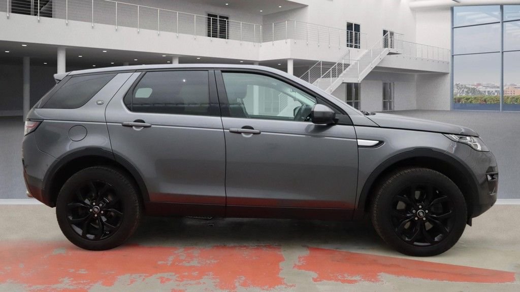 Used Land Rover Discovery Sport 2018 for sale - 77463598: Photo 5