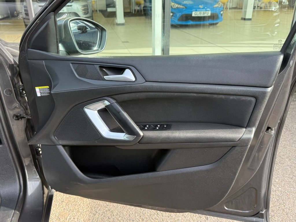 Used Peugeot 308 2017 for sale - 77798333: Photo 17