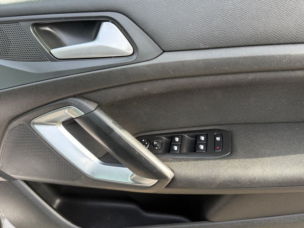 Used Peugeot 308 2017 for sale - 77798333: Photo 18