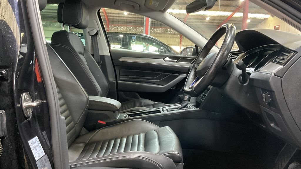 Used Volkswagen Passat 2021 for sale - 77153900: Photo 15