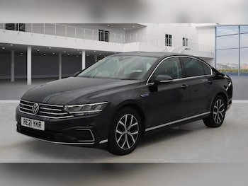 Used Volkswagen Passat 2021 for sale - 77153900: Photo