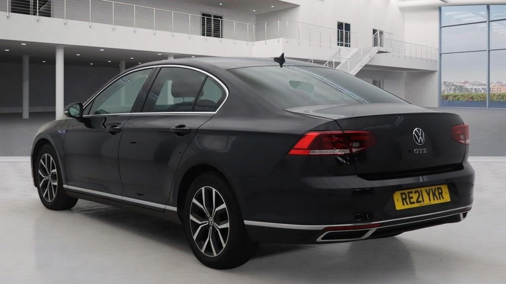 Used Volkswagen Passat 2021 for sale - 77153900: Photo 3