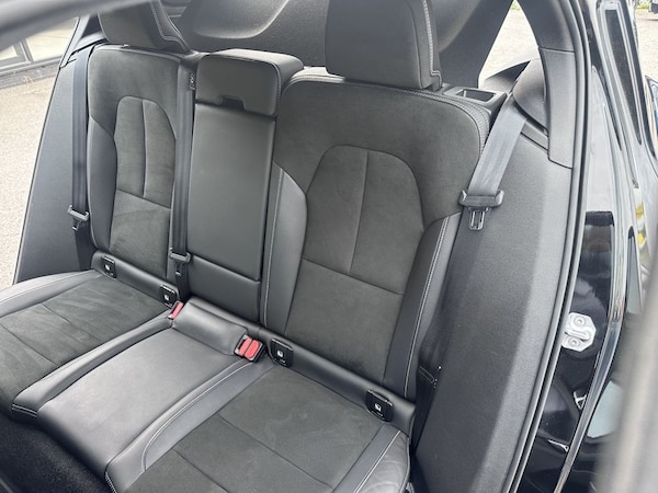Used Volvo XC40 2021 for sale - 76234343: Photo 14