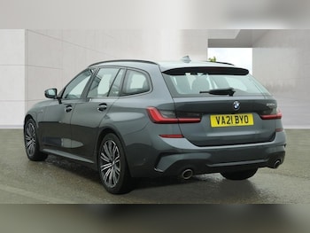 Used BMW 3 Series 2021 for sale - 79022535: Photo