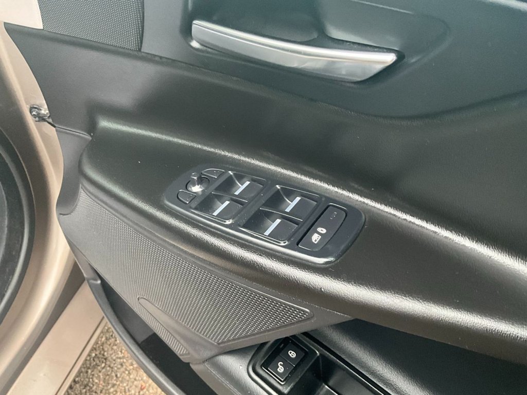 Used Jaguar XE 2016 for sale - 77009787: Photo 18