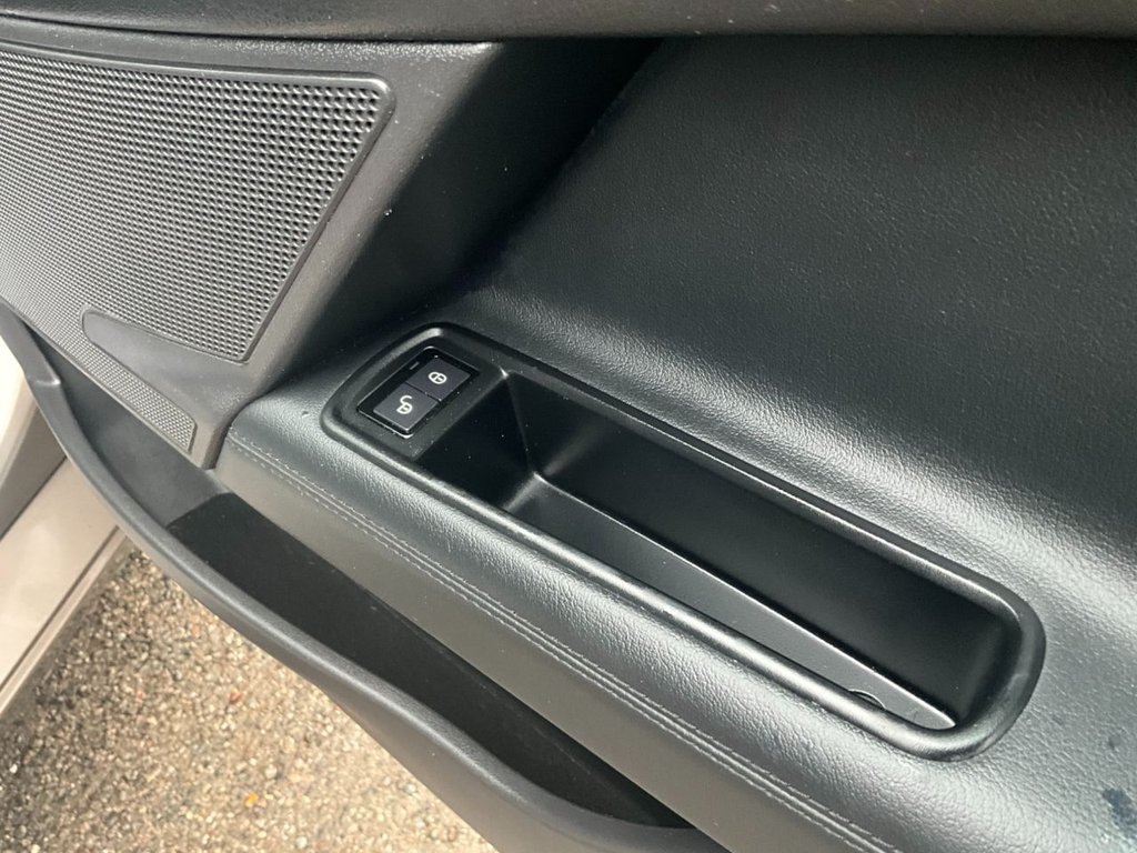 Used Jaguar XE 2016 for sale - 77009787: Photo 19