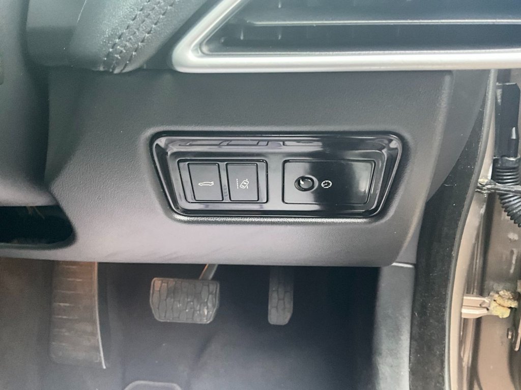 Used Jaguar XE 2016 for sale - 77009787: Photo 22