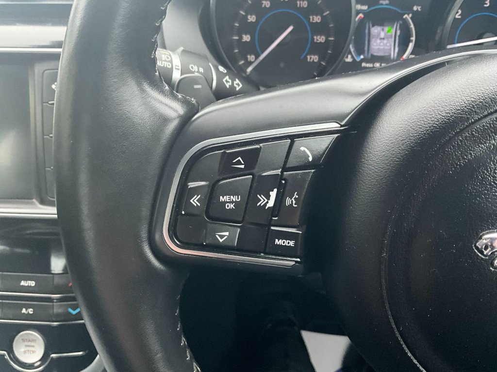 Used Jaguar XE 2016 for sale - 77009787: Photo 24