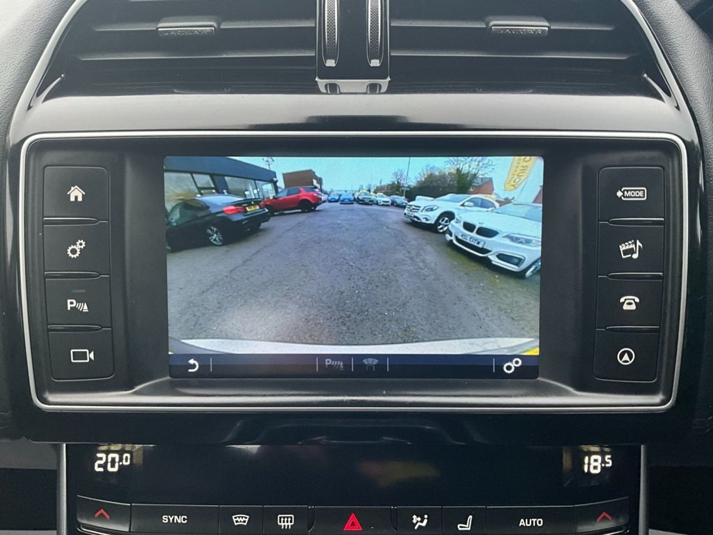 Used Jaguar XE 2016 for sale - 77009787: Photo 28