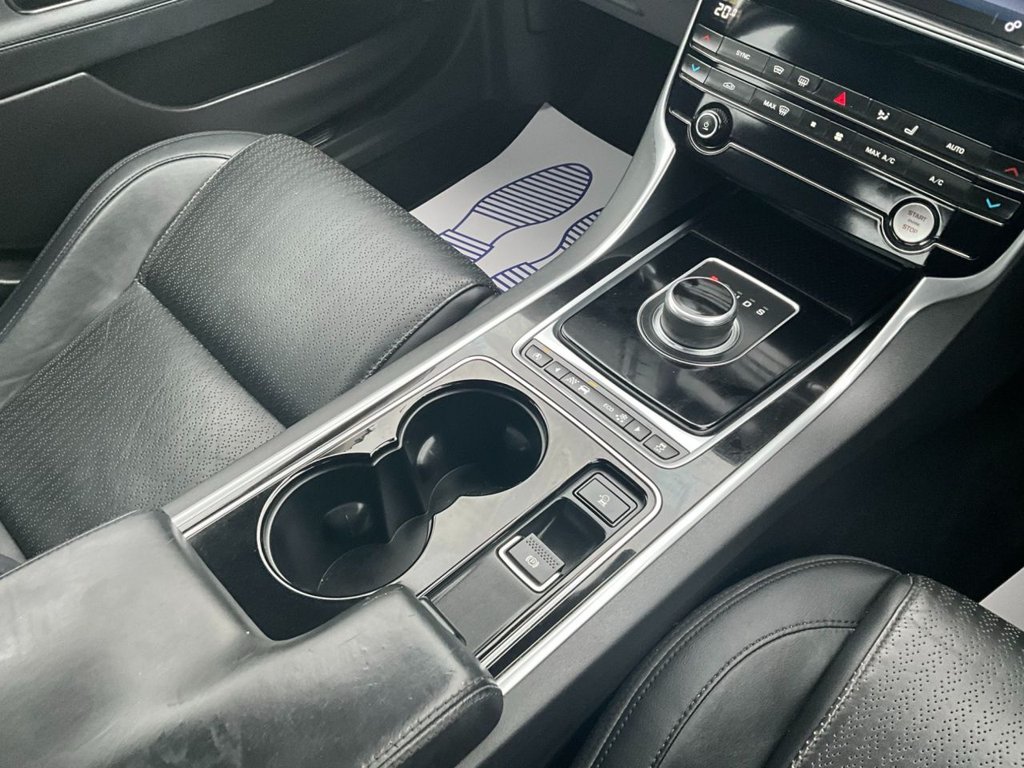 Used Jaguar XE 2016 for sale - 77009787: Photo 33