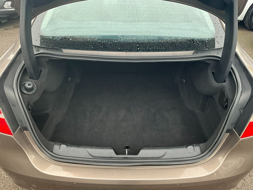 Used Jaguar XE 2016 for sale - 77009787: Photo 36