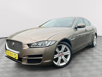Used Jaguar XE 2016 for sale - 77009787: Photo